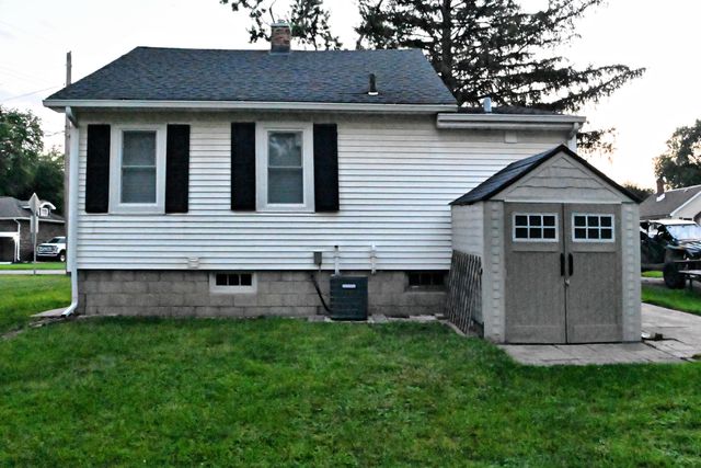 207 N Ash Street, Hobart, IN 46342