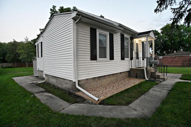 207 N Ash Street, Hobart, IN 46342