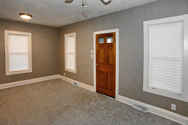 207 N Ash Street, Hobart, IN 46342