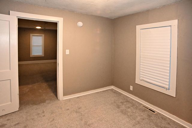 207 N Ash Street, Hobart, IN 46342