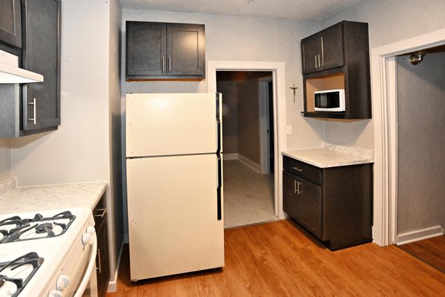 207 N Ash Street, Hobart, IN 46342