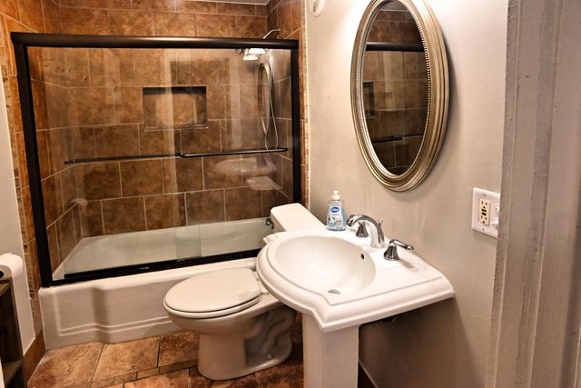 207 N Ash Street, Hobart, IN 46342