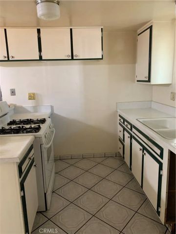 1424 Lynwood Way, Highland, CA 92346