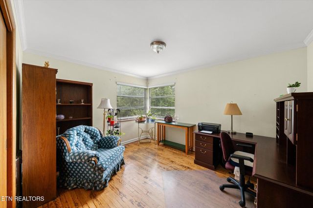307 Iroquois Drive, Knoxville, TN 37914