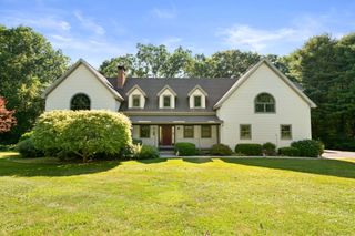 18 Sandpiper Lane, East Lyme, CT 06333
