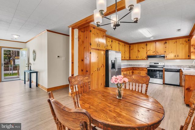 239 LANE RD, Reedville, VA 22539