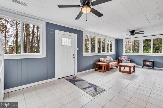 239 LANE RD, Reedville, VA 22539