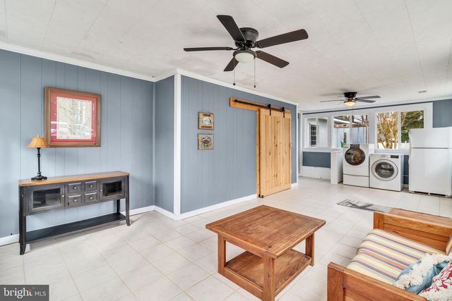 239 LANE RD, Reedville, VA 22539