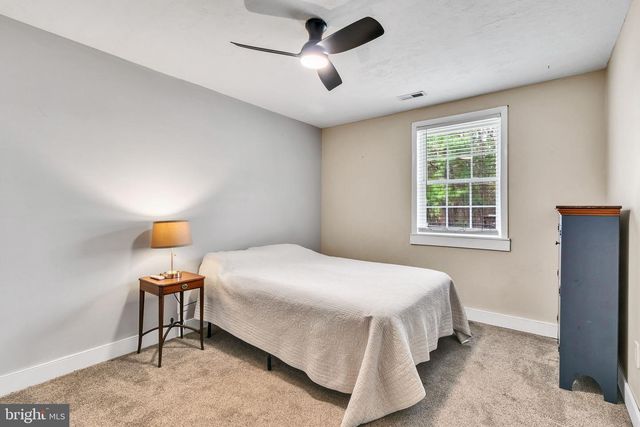 239 LANE RD, Reedville, VA 22539