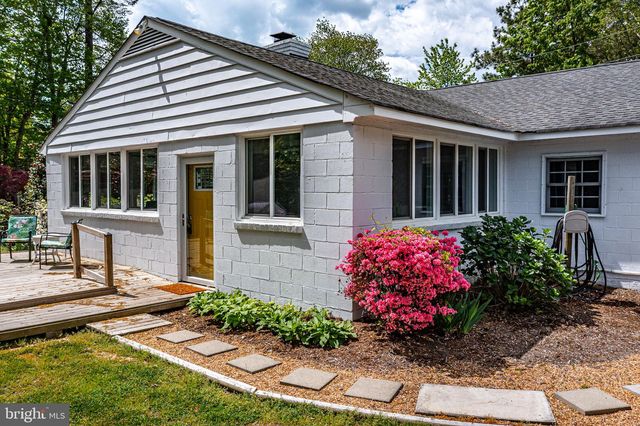 239 LANE RD, Reedville, VA 22539