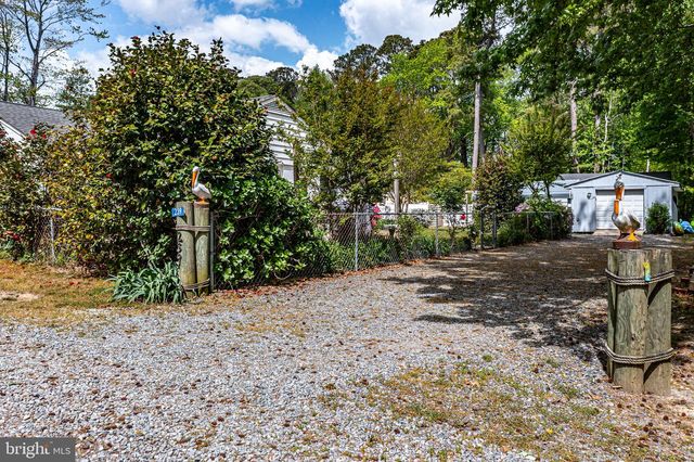 239 LANE RD, Reedville, VA 22539