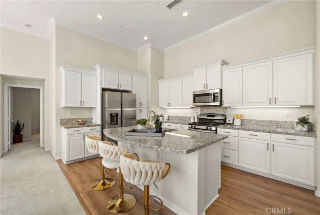 110 Rose Arch, Irvine, CA 92620