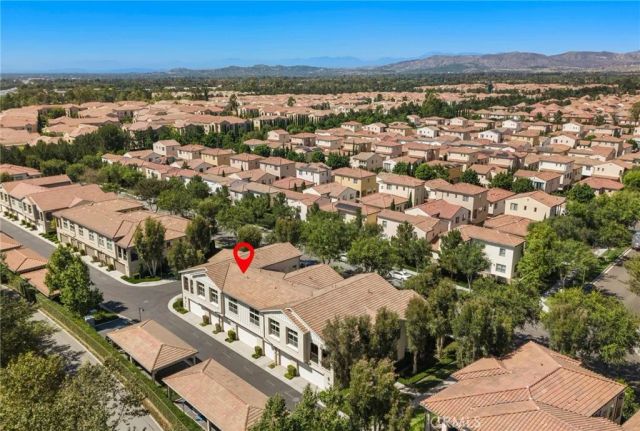 110 Rose Arch, Irvine, CA 92620