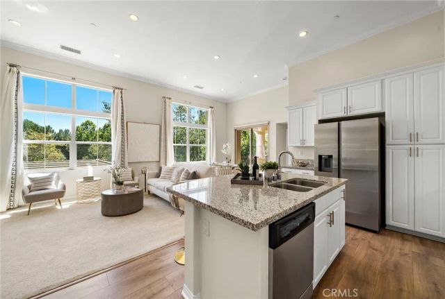 110 Rose Arch, Irvine, CA 92620