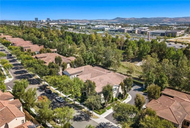 110 Rose Arch, Irvine, CA 92620