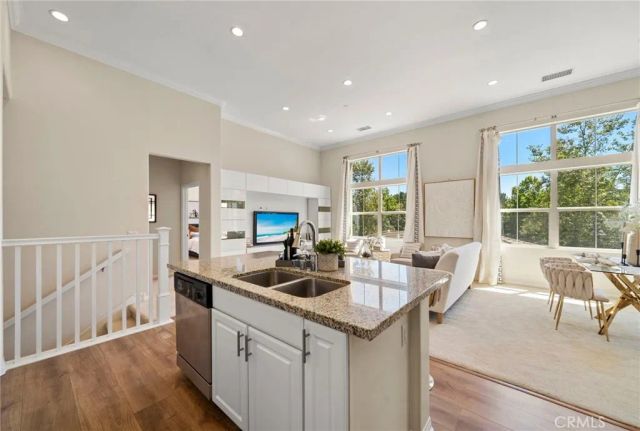 110 Rose Arch, Irvine, CA 92620