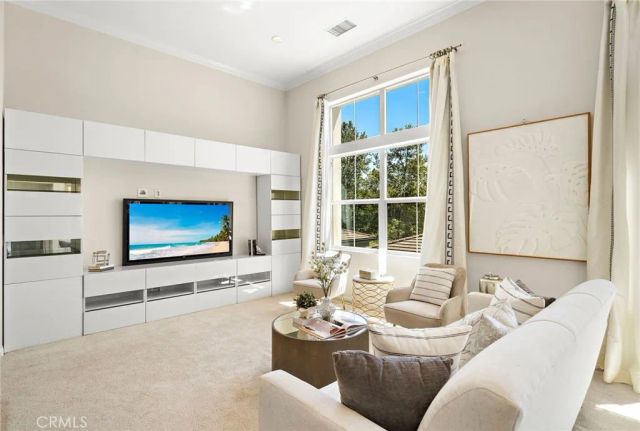110 Rose Arch, Irvine, CA 92620