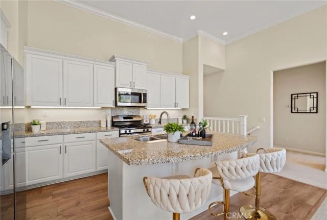 110 Rose Arch, Irvine, CA 92620