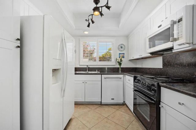3828 ROSEMARY WAY, Oceanside, CA 92057