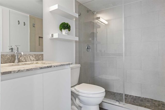 540 Brickell Key Drive 1519, Miami, FL 33131