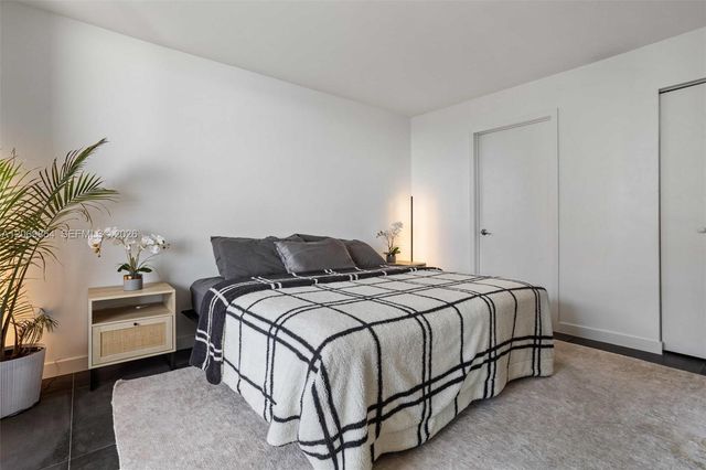 540 Brickell Key Drive 1519, Miami, FL 33131