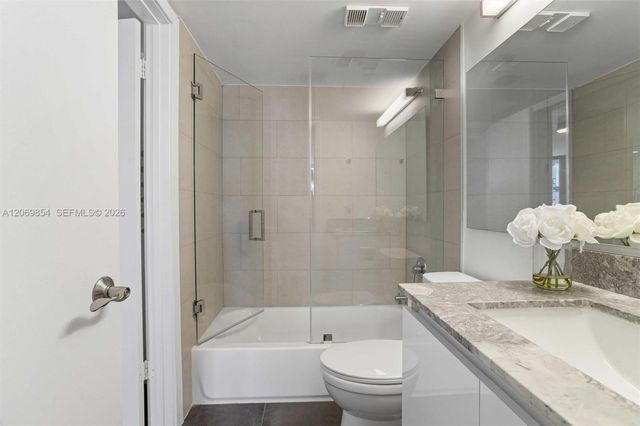 540 Brickell Key Drive 1519, Miami, FL 33131