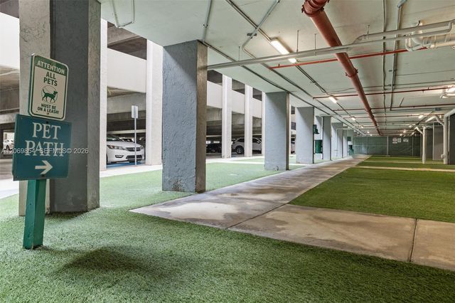 540 Brickell Key Drive 1519, Miami, FL 33131