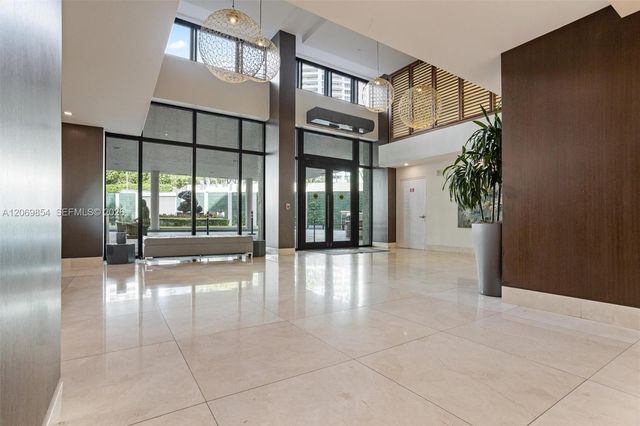 540 Brickell Key Drive 1519, Miami, FL 33131