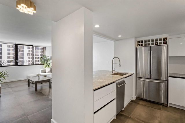 540 Brickell Key Drive 1519, Miami, FL 33131