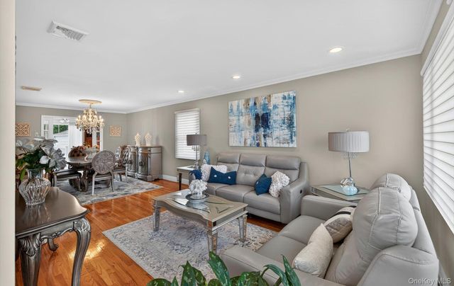 795 Herman Avenue, Franklin Square, NY 11010