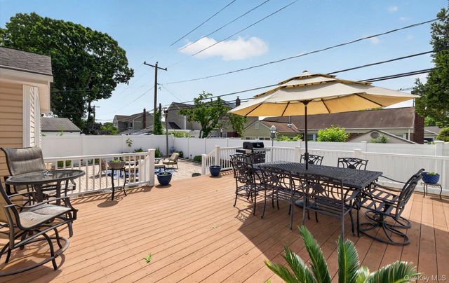 795 Herman Avenue, Franklin Square, NY 11010