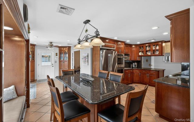 795 Herman Avenue, Franklin Square, NY 11010