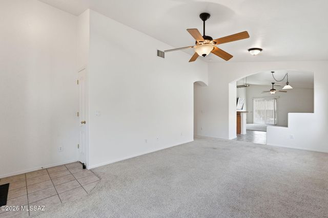 7730 S Titanite Lane, Tucson, AZ 85747