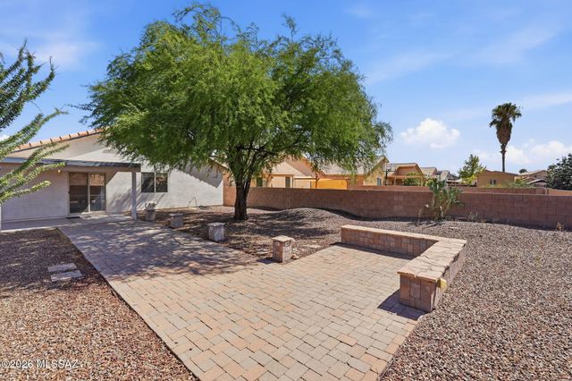 7730 S Titanite Lane, Tucson, AZ 85747
