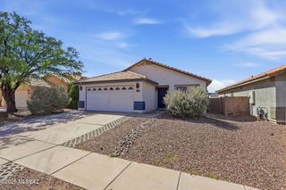 7730 S Titanite Lane, Tucson, AZ 85747