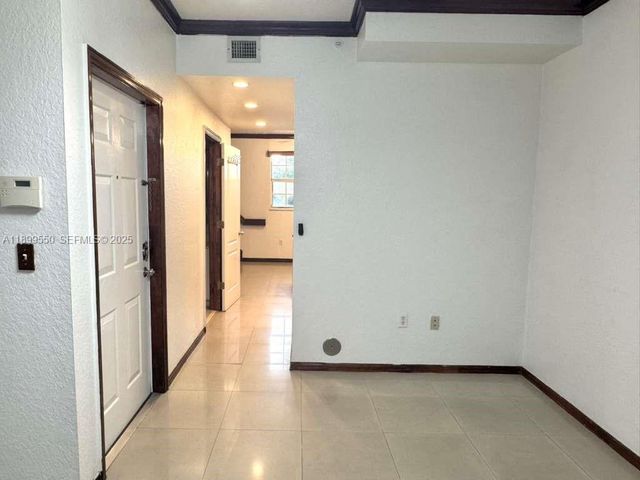 420 E 1st Avenue B204, Hialeah, FL 33010