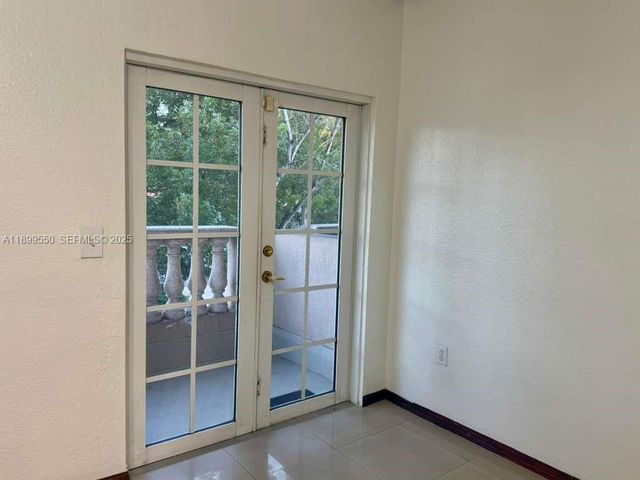 420 E 1st Avenue B204, Hialeah, FL 33010