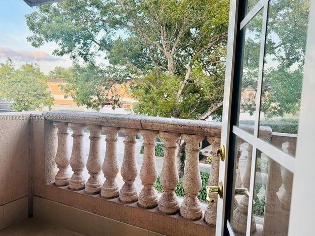 420 E 1st Avenue B204, Hialeah, FL 33010
