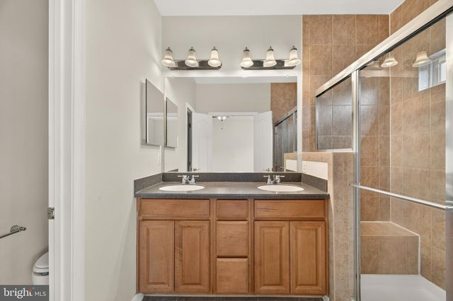 22997 BULWARK TER, Ashburn, VA 20148