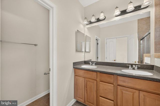 22997 BULWARK TER, Ashburn, VA 20148