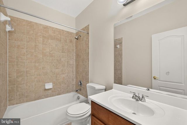 22997 BULWARK TER, Ashburn, VA 20148