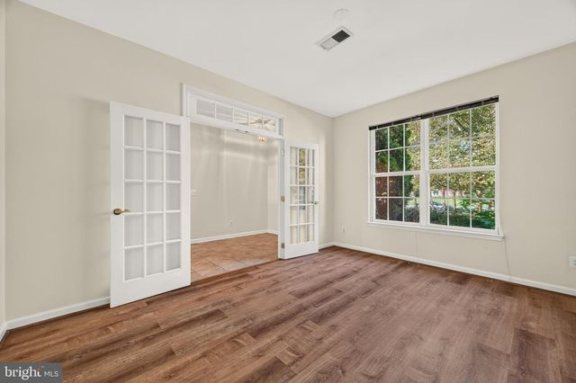 22997 BULWARK TER, Ashburn, VA 20148