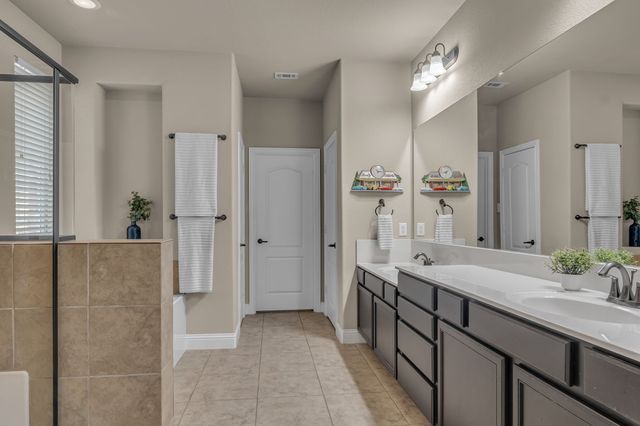 6820 Swallow Lane, North Richland Hills, TX 76182