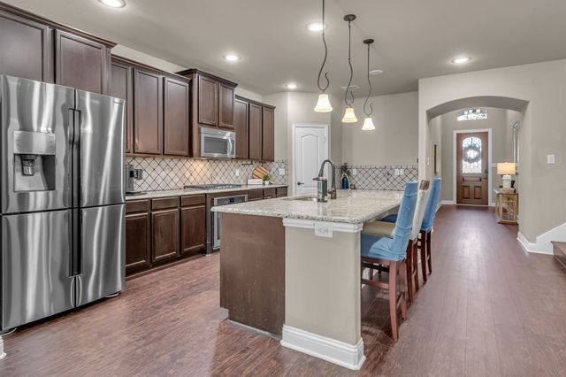 6820 Swallow Lane, North Richland Hills, TX 76182