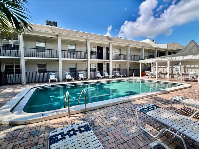 5221 BAYSHORE BOULEVARD 29, Tampa, FL 33611