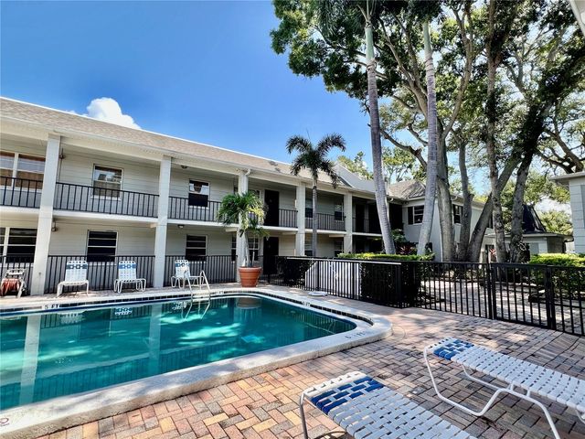 5221 BAYSHORE BOULEVARD 29, Tampa, FL 33611