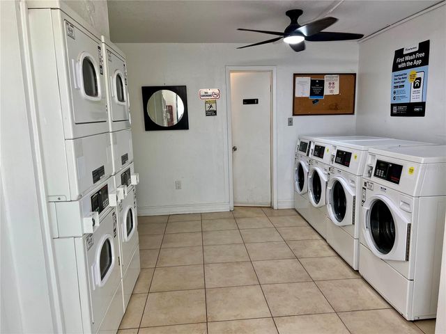 5221 BAYSHORE BOULEVARD 29, Tampa, FL 33611