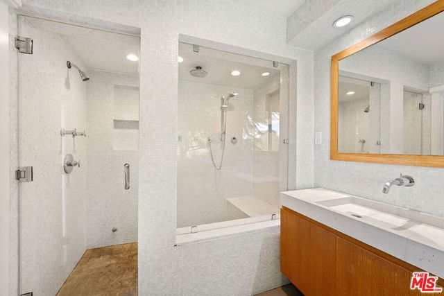 6644 Wildlife Road, Malibu, CA 90265