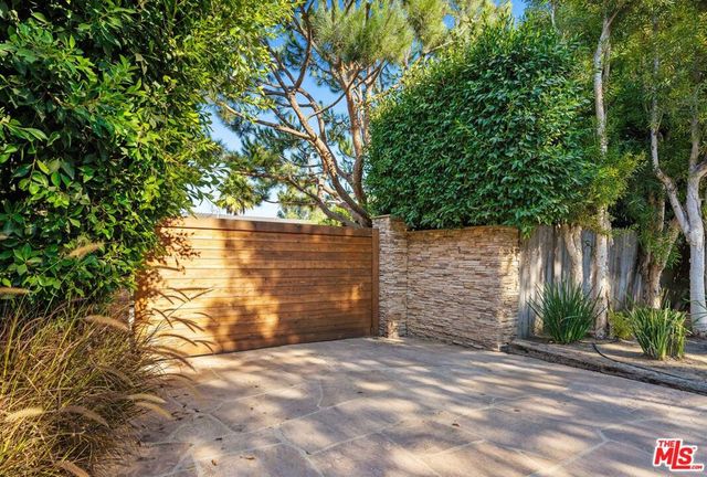 6644 Wildlife Road, Malibu, CA 90265