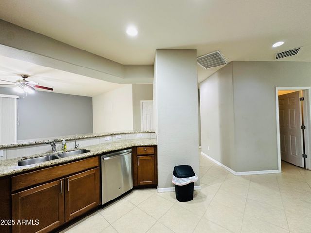 3612 S WASHINGTON Street, Chandler, AZ 85286